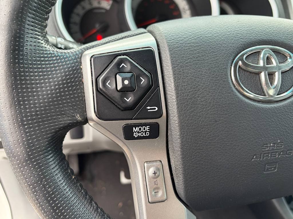 Thumbnail: 2015 Toyota Tacoma - 14