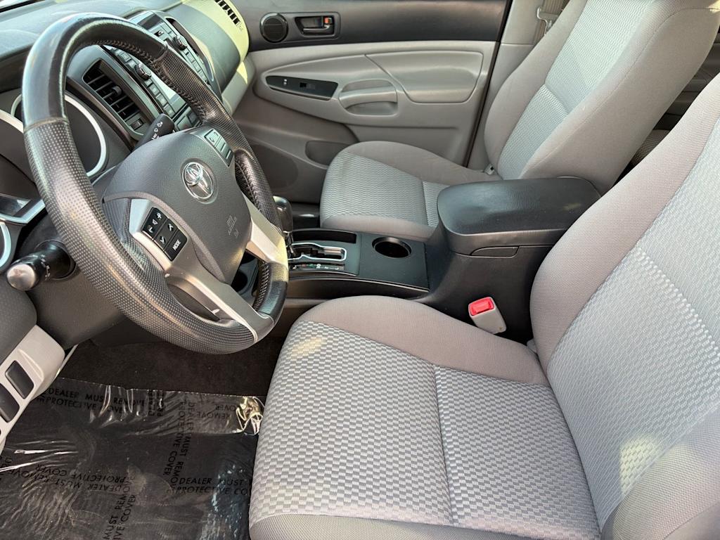 Thumbnail: 2013 Toyota Tacoma - 20