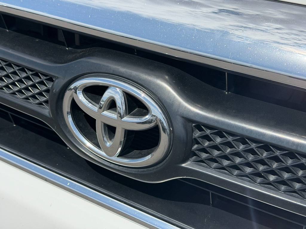 Thumbnail: 2014 Toyota Tacoma - 3