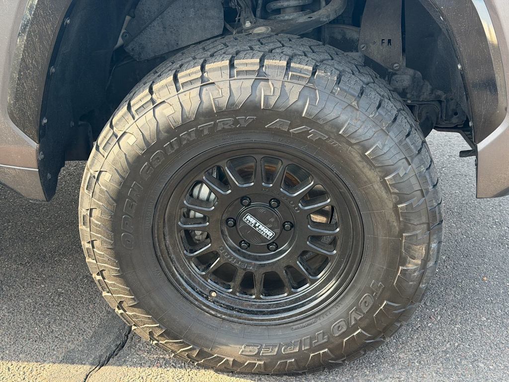 Thumbnail: 2022 Toyota Tundra - 6
