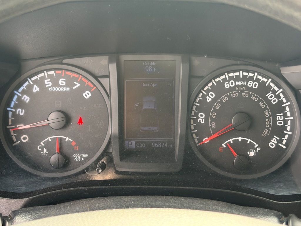 Thumbnail: 2019 Toyota Tacoma - 18