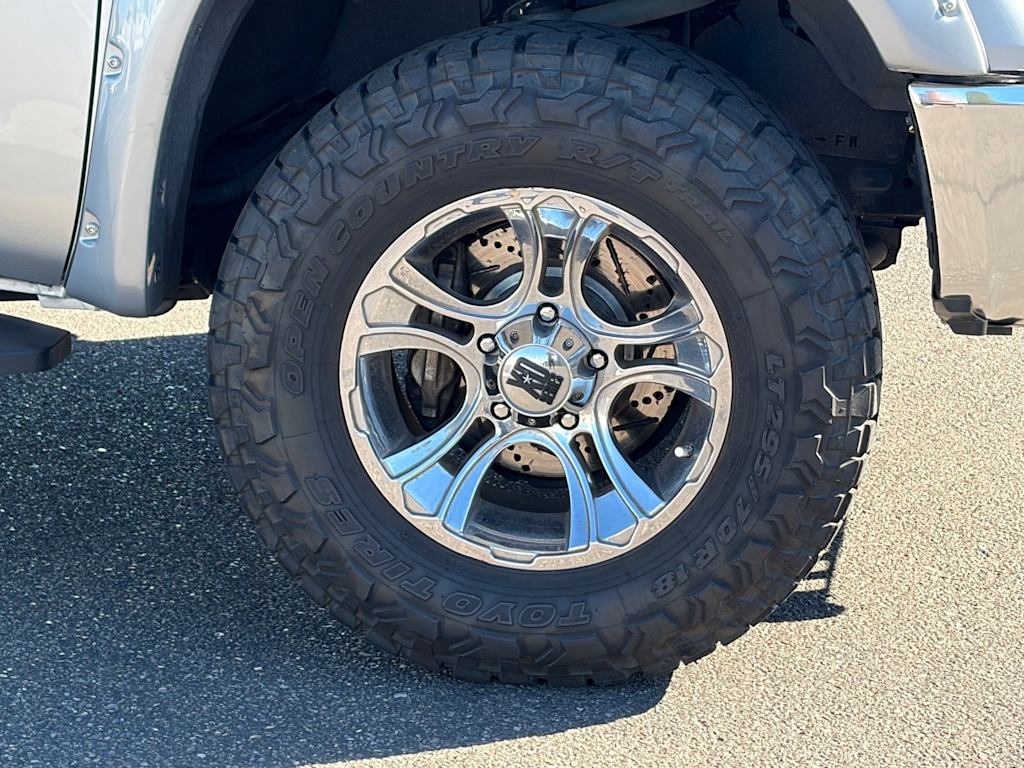 Thumbnail: 2015 Toyota Tundra - 4