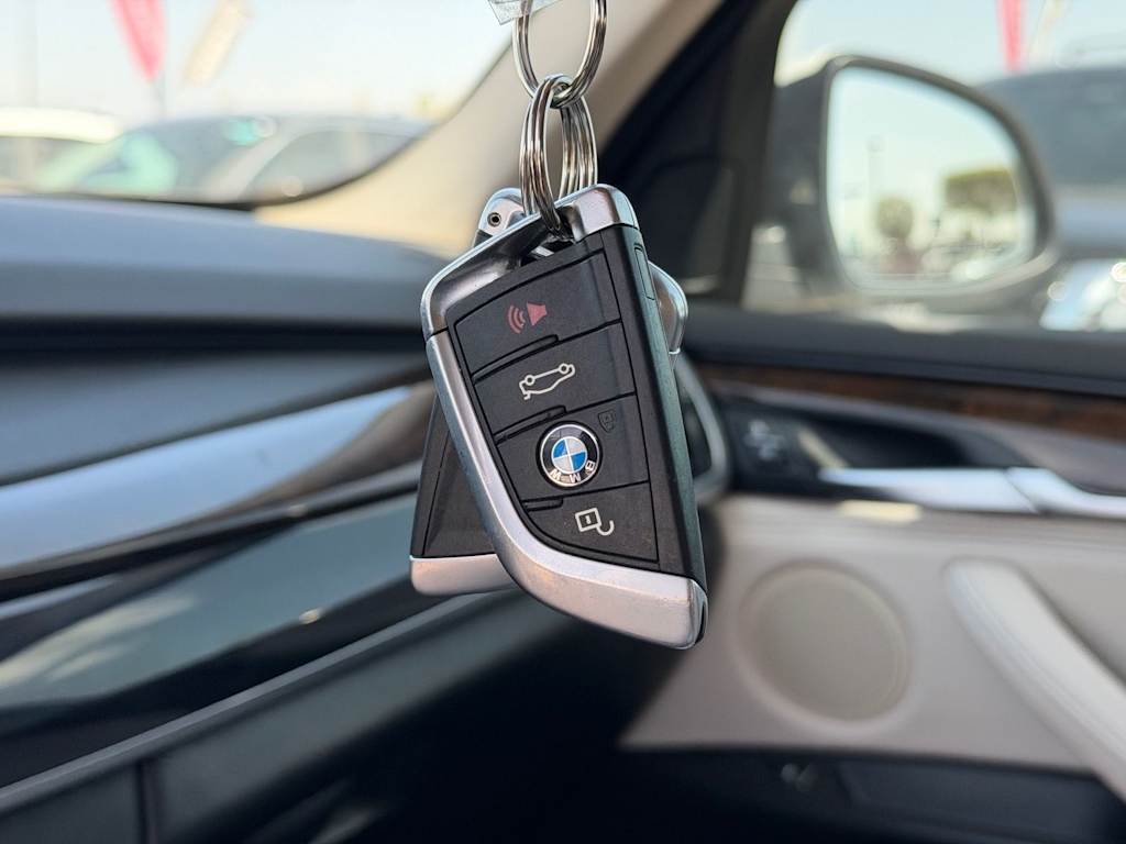 Thumbnail: 2015 BMW X5 - 32