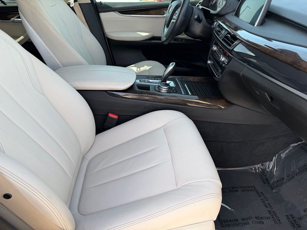 Thumbnail: 2015 BMW X5 - 9