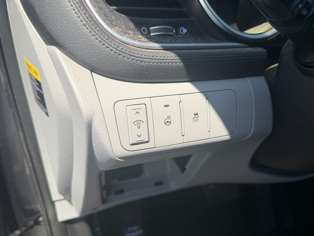 Thumbnail: 2015 Kia Optima - 19