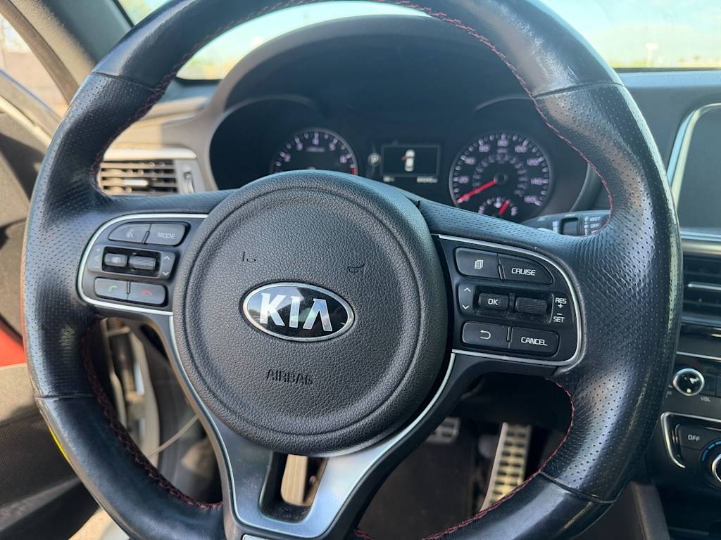 Thumbnail: 2016 Kia Optima - 2