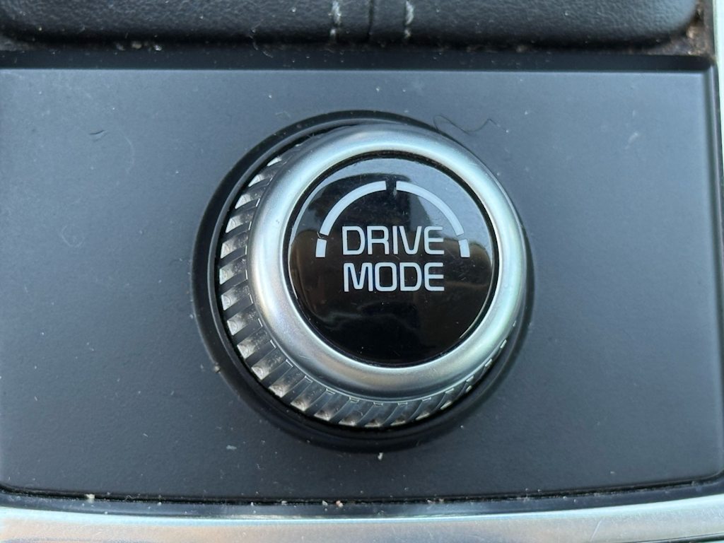 Thumbnail: 2020 Kia Telluride - 32