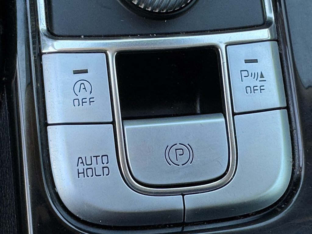 Thumbnail: 2020 Kia Telluride - 15