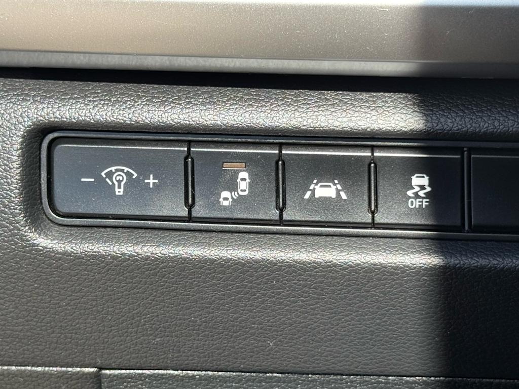 Thumbnail: 2020 Kia Telluride - 27