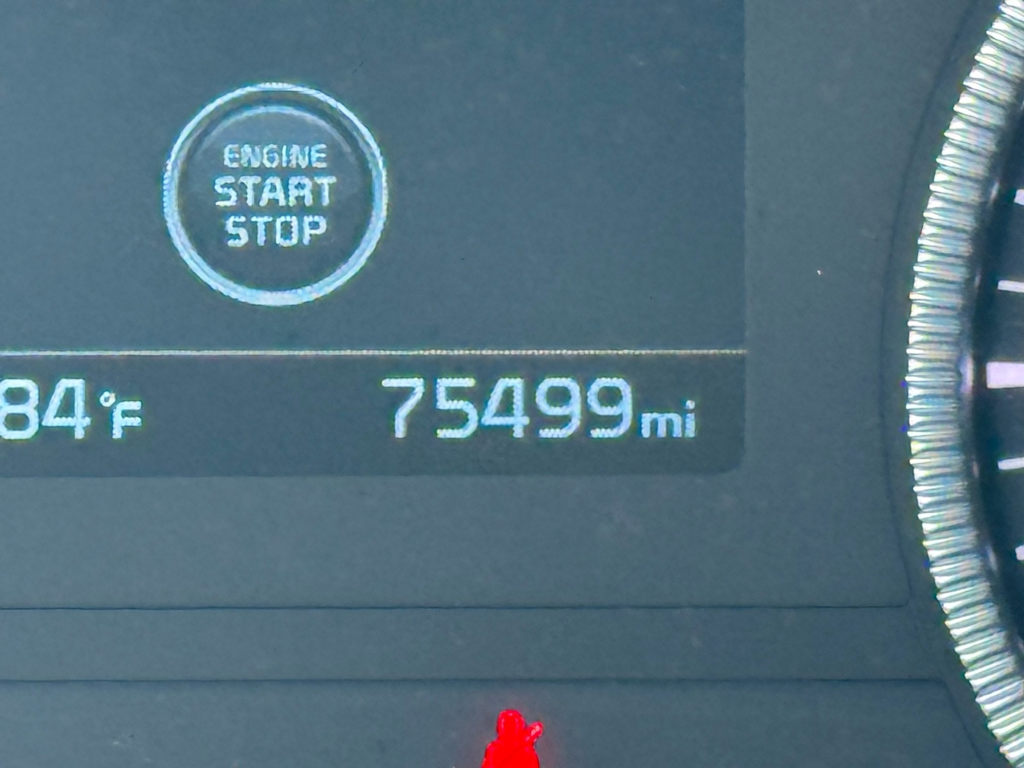 Thumbnail: 2020 Kia Telluride - 24