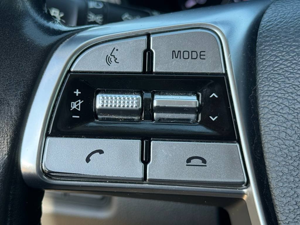 Thumbnail: 2020 Kia Telluride - 25