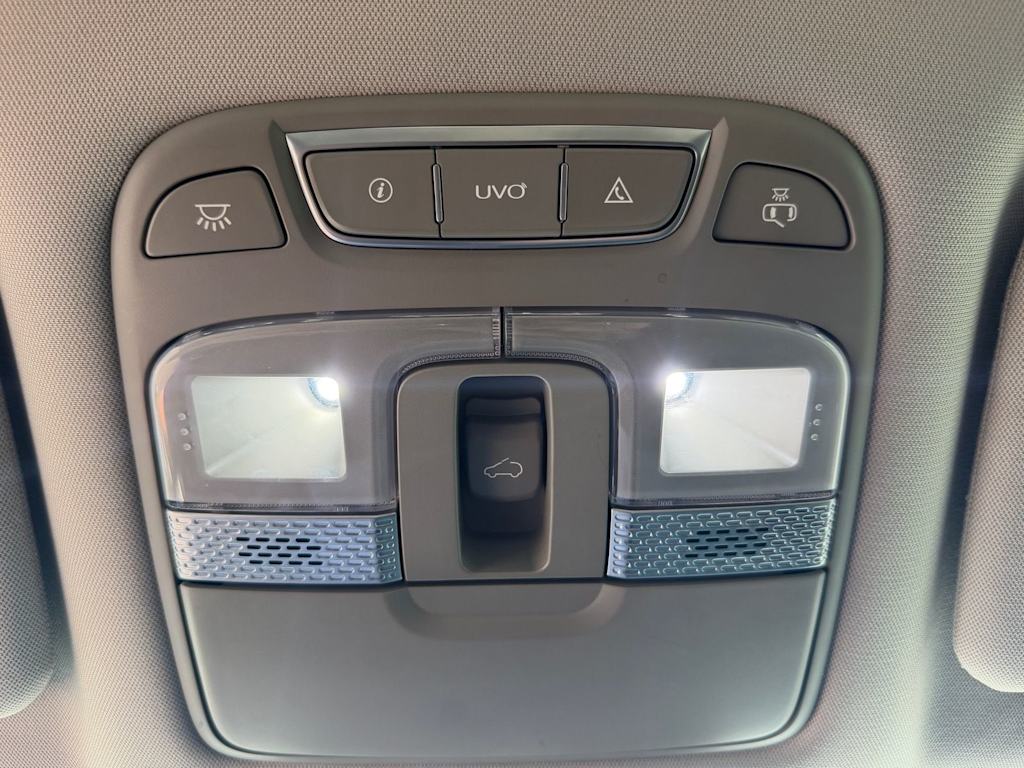 Thumbnail: 2020 Kia Telluride - 26