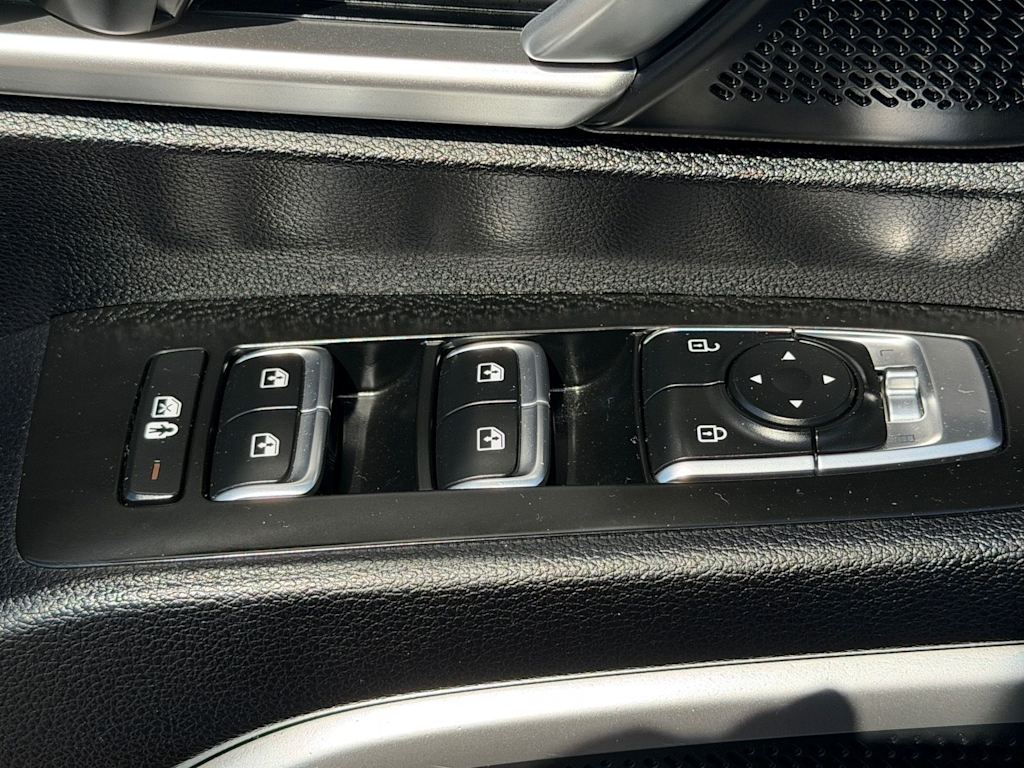 Thumbnail: 2020 Kia Telluride - 17