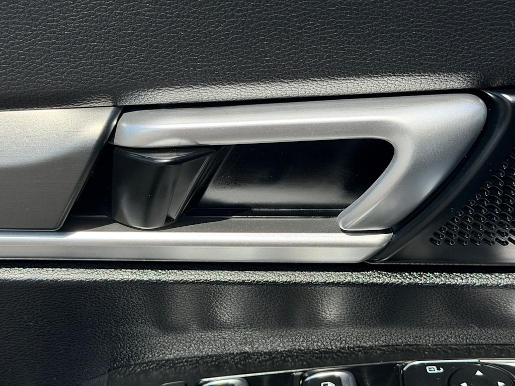 Thumbnail: 2020 Kia Telluride - 18