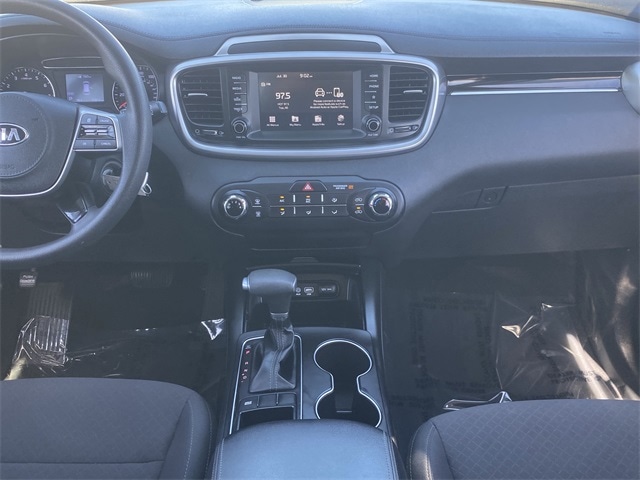 Thumbnail: 2020 Kia Sorento - 11