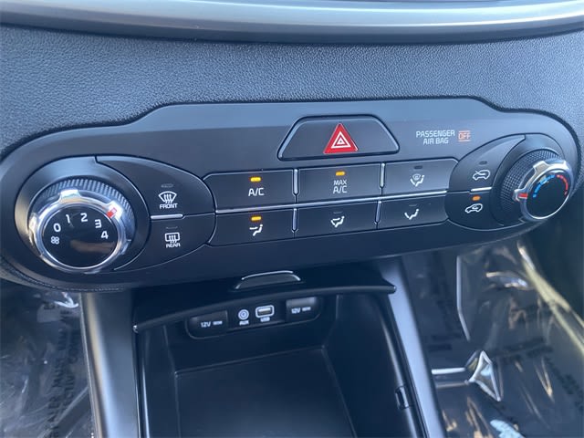 Thumbnail: 2020 Kia Sorento - 32