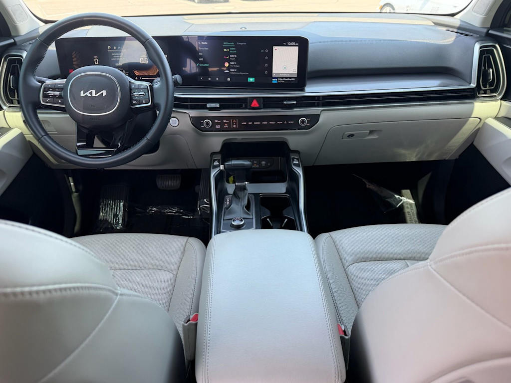 Thumbnail: 2025 Kia Sorento - 8