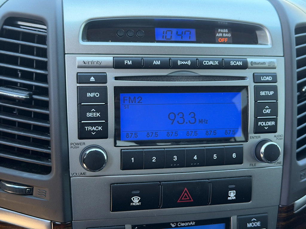 Thumbnail: 2011 Hyundai Santa Fe - 12