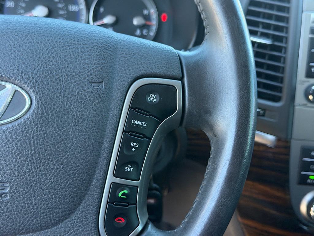 Thumbnail: 2011 Hyundai Santa Fe - 24