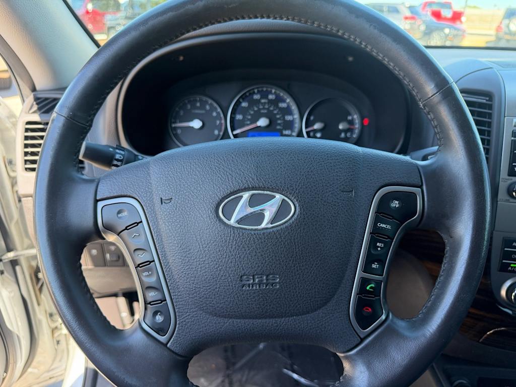 Thumbnail: 2011 Hyundai Santa Fe - 22