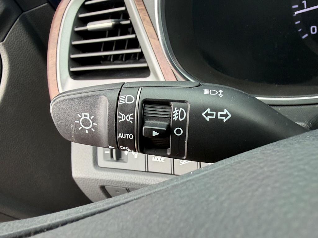 Thumbnail: 2018 Hyundai Santa Fe - 32