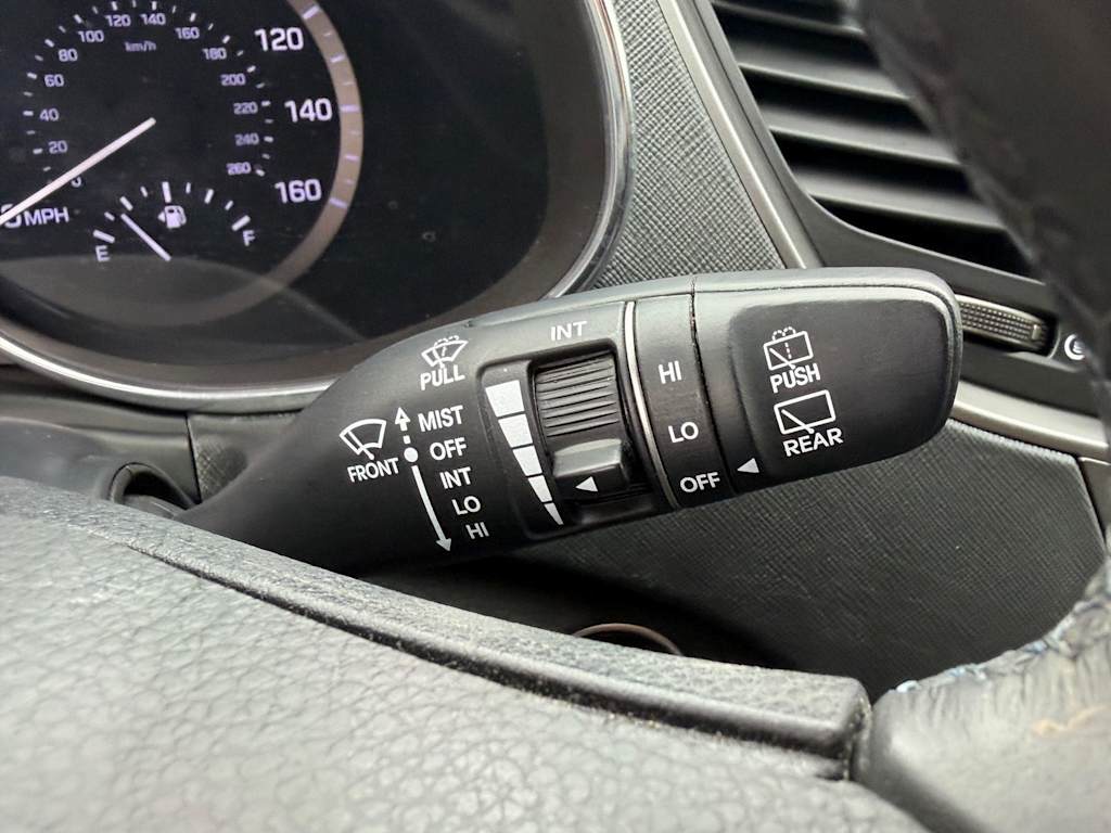Thumbnail: 2018 Hyundai Santa Fe - 31