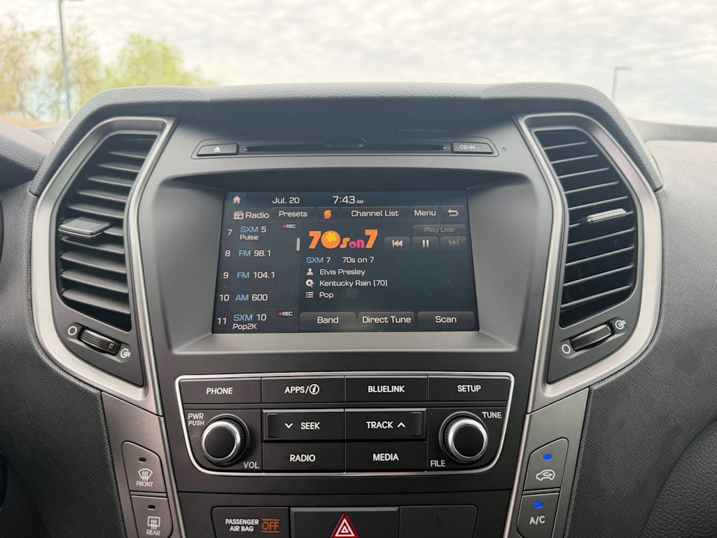 Thumbnail: 2018 Hyundai Santa Fe - 14