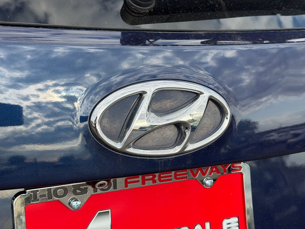 Thumbnail: 2018 Hyundai Santa Fe - 7
