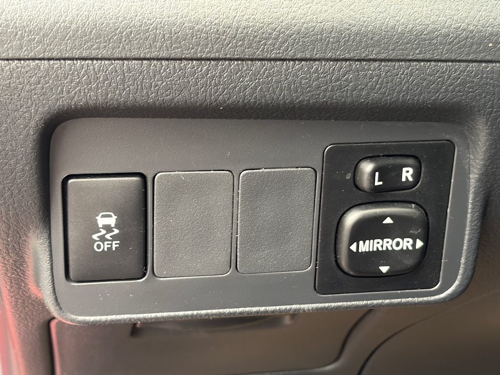 Thumbnail: 2012 Toyota Corolla - 9