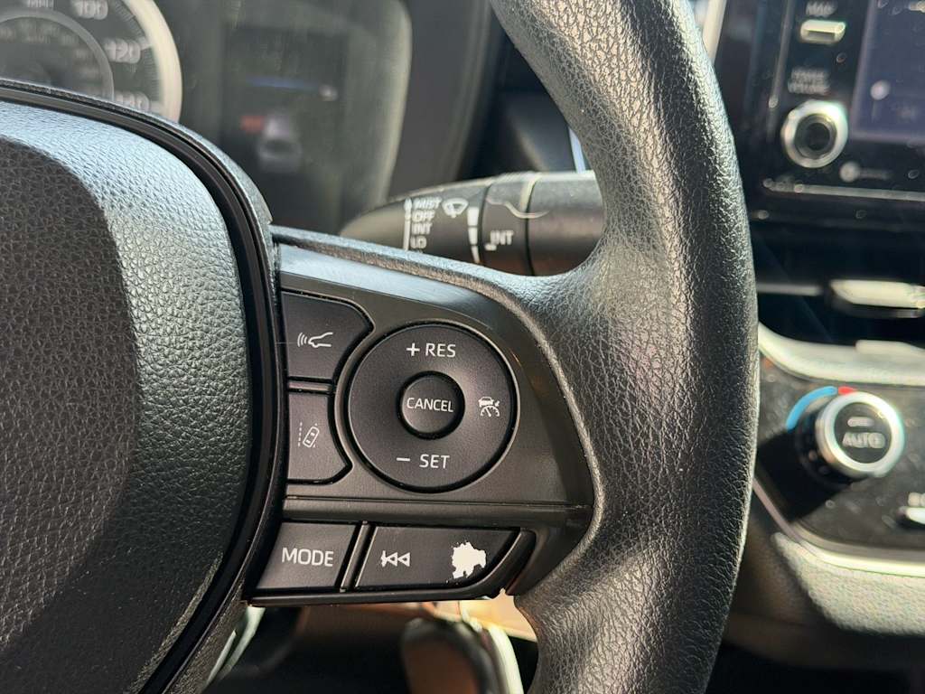 Thumbnail: 2021 Toyota Corolla - 28