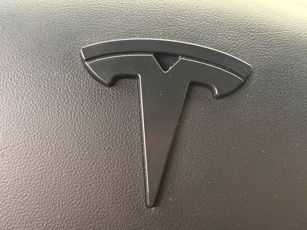 Thumbnail: 2019 Tesla Model 3 - 16