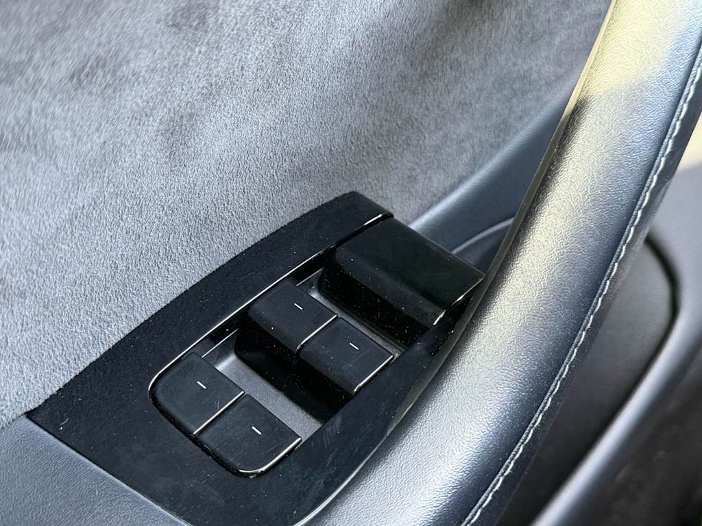 Thumbnail: 2019 Tesla Model 3 - 14