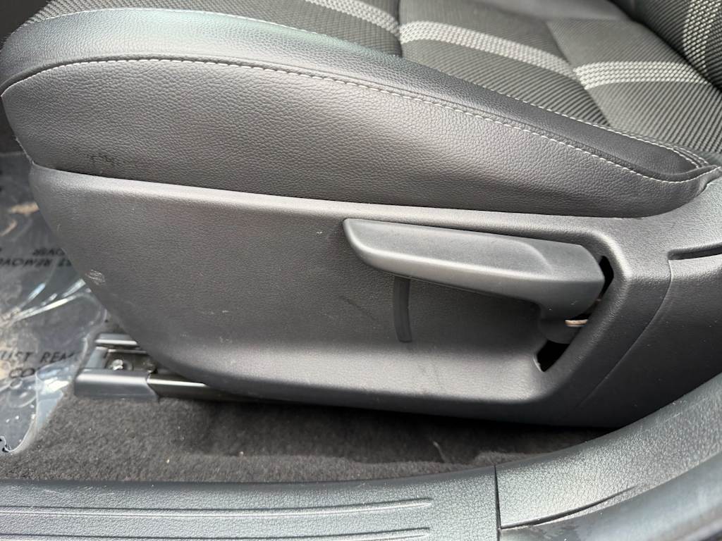 Thumbnail: 2025 Mazda CX-50 - 21