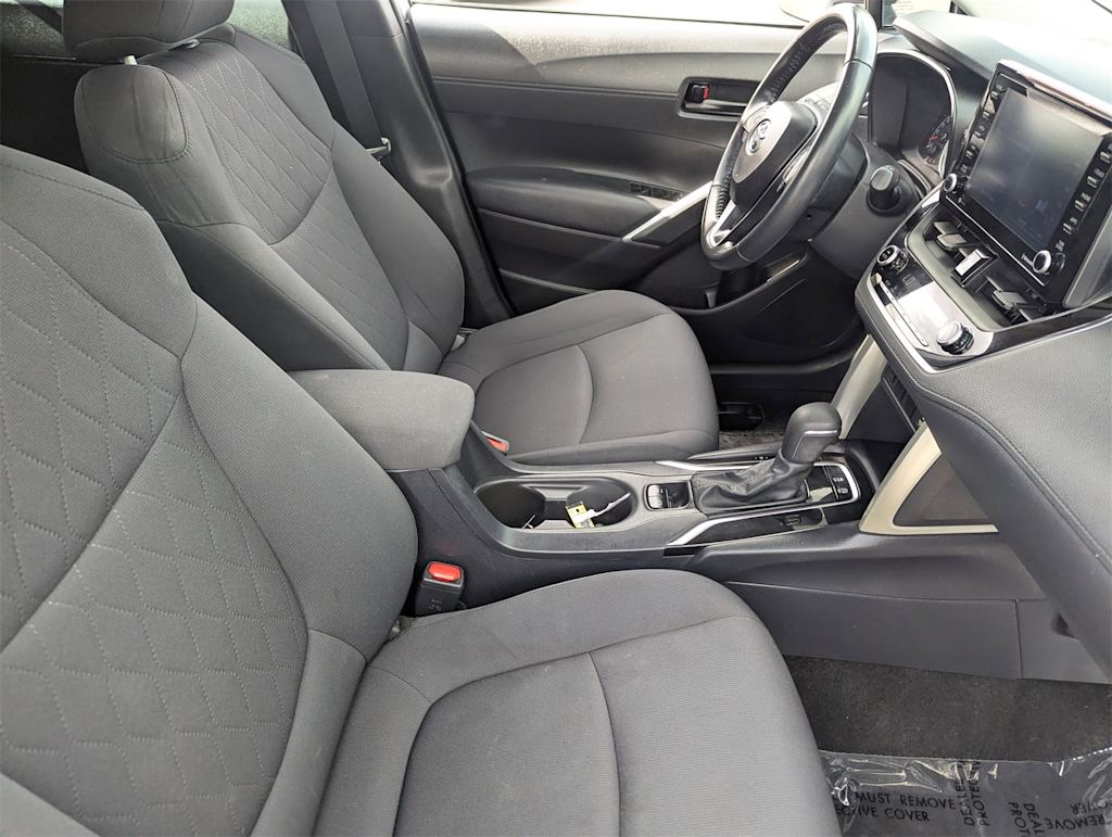 Thumbnail: 2022 Toyota Corolla Cross - 9