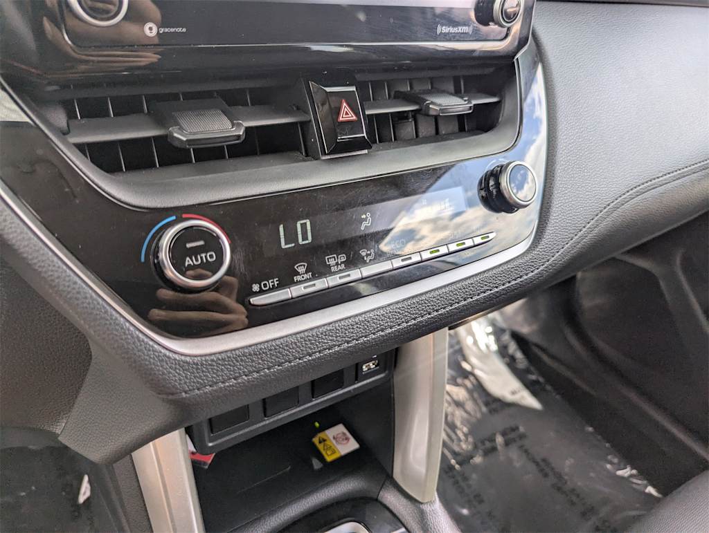 Thumbnail: 2022 Toyota Corolla Cross - 32