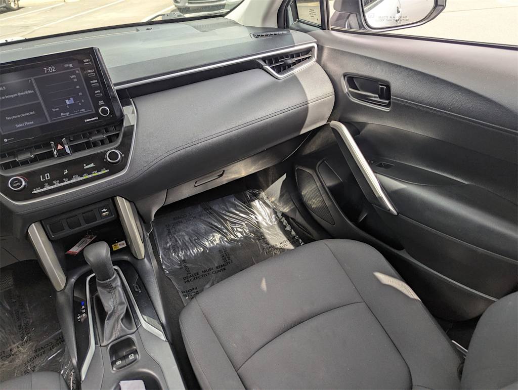 Thumbnail: 2022 Toyota Corolla Cross - 24