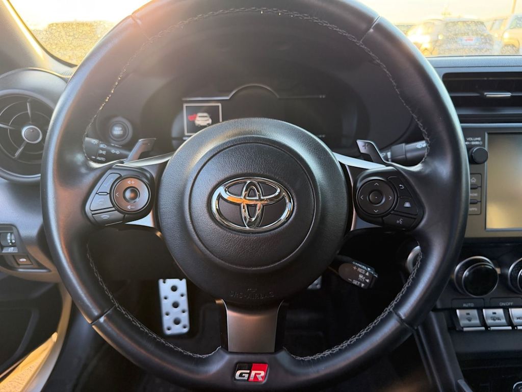 Thumbnail: 2022 Toyota GR86 - 2