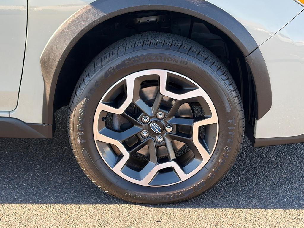 Thumbnail: 2017 Subaru Crosstrek - 8