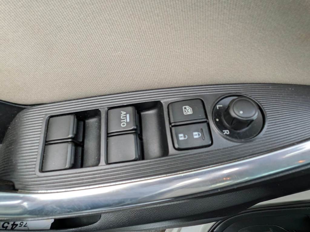 Thumbnail: 2015 Mazda CX-5 - 11