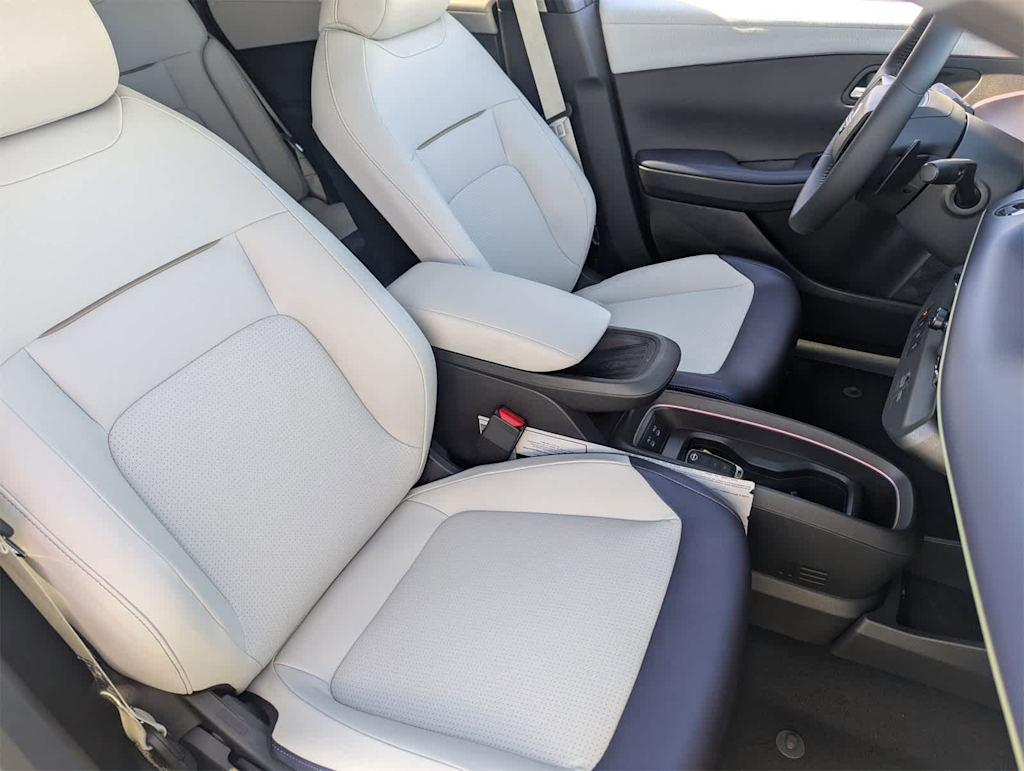 Thumbnail: 2026 Nissan Leaf - 9