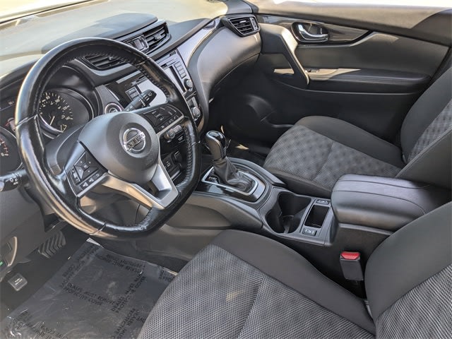 Thumbnail: 2021 Nissan Rogue Sport - 9