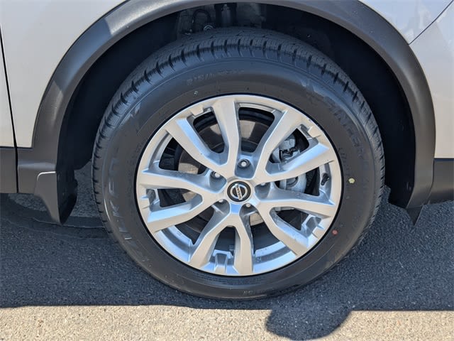 Thumbnail: 2021 Nissan Rogue Sport - 7