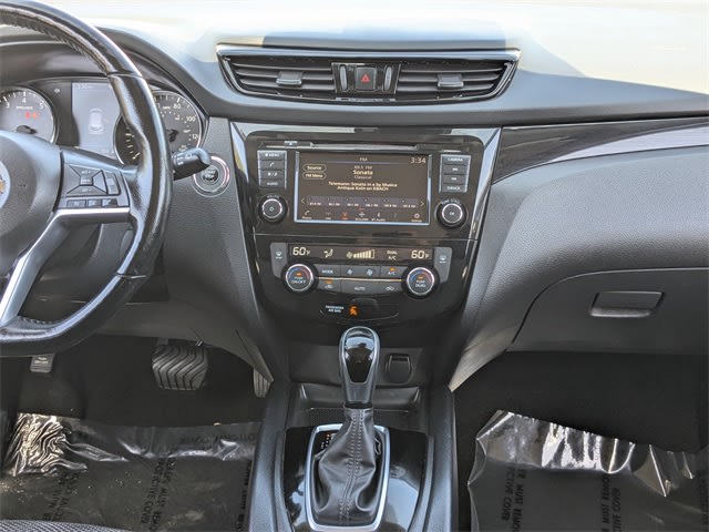 Thumbnail: 2021 Nissan Rogue Sport - 12