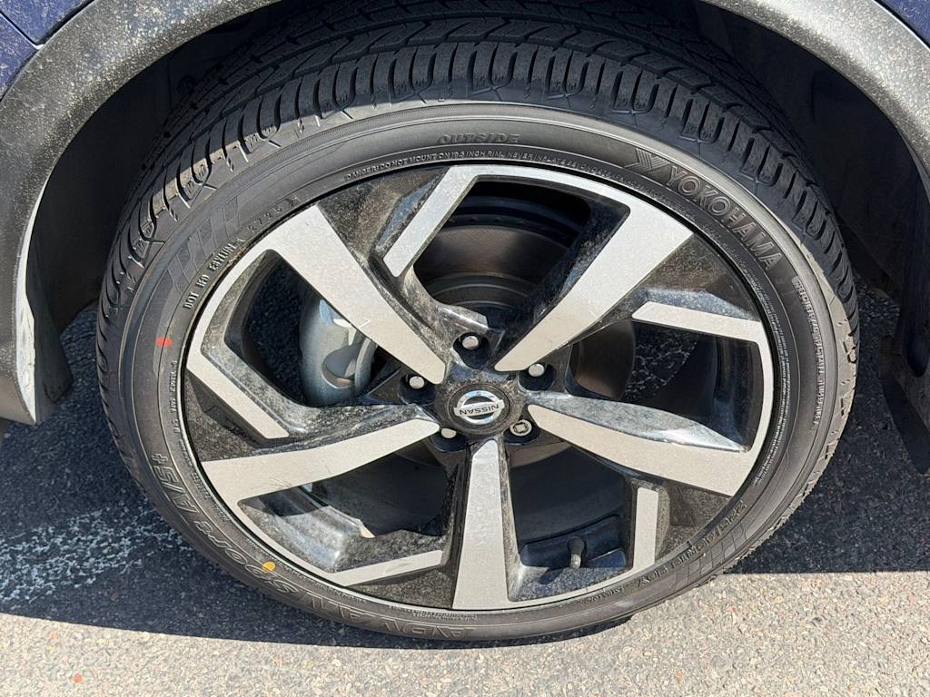 Thumbnail: 2022 Nissan Rogue Sport - 5