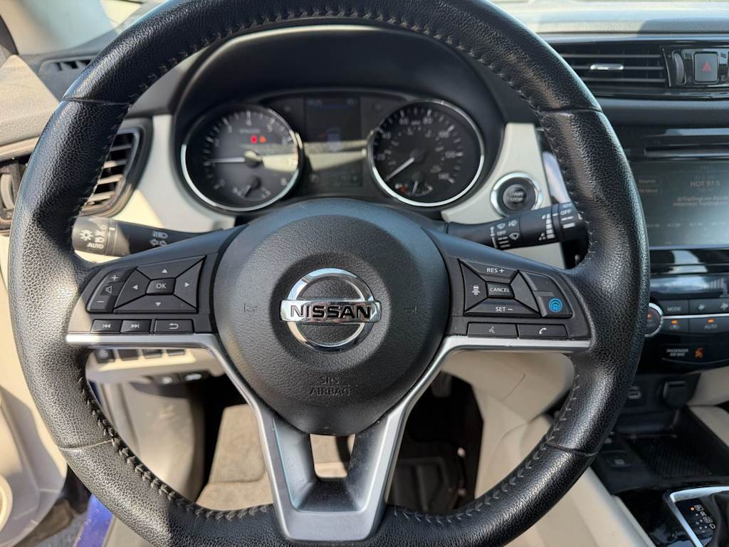 Thumbnail: 2022 Nissan Rogue Sport - 2