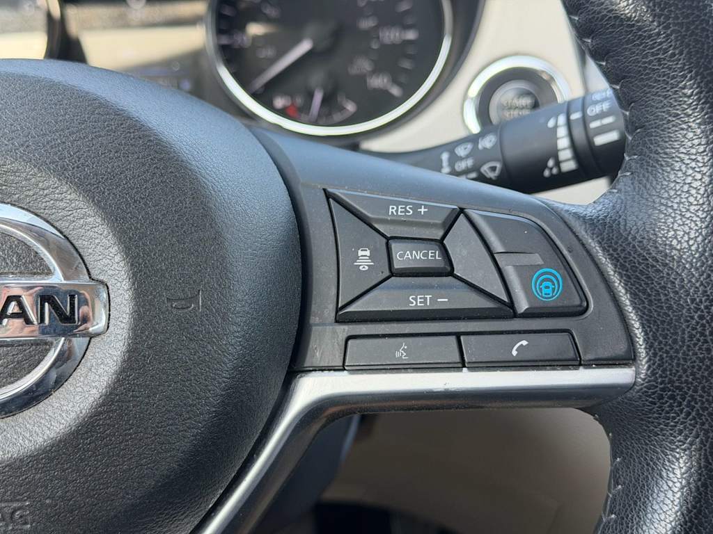 Thumbnail: 2022 Nissan Rogue Sport - 15