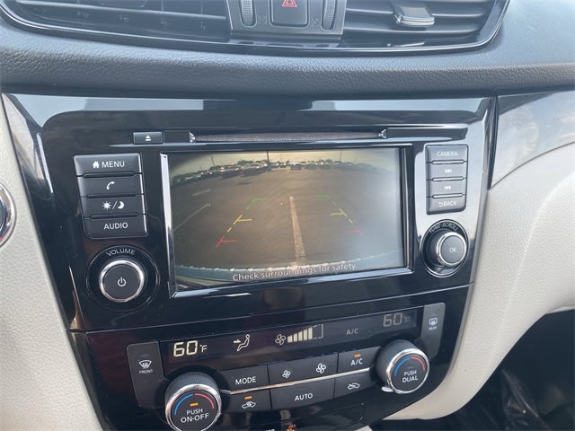 Thumbnail: 2020 Nissan Rogue Sport - 30