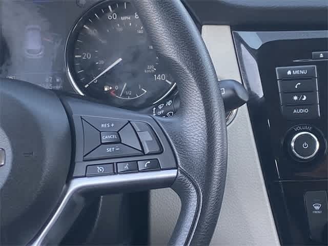 Thumbnail: 2020 Nissan Rogue Sport - 14