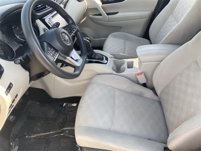 Thumbnail: 2020 Nissan Rogue Sport - 27