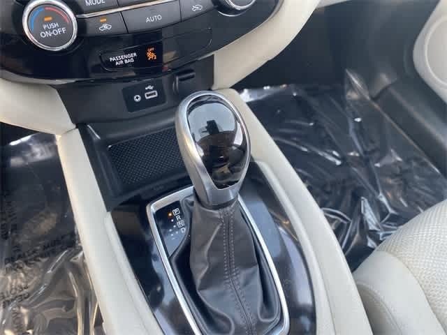 Thumbnail: 2020 Nissan Rogue Sport - 33